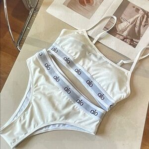 ALO Yoga Cream Sports Bra and Panty Set with Logo Band